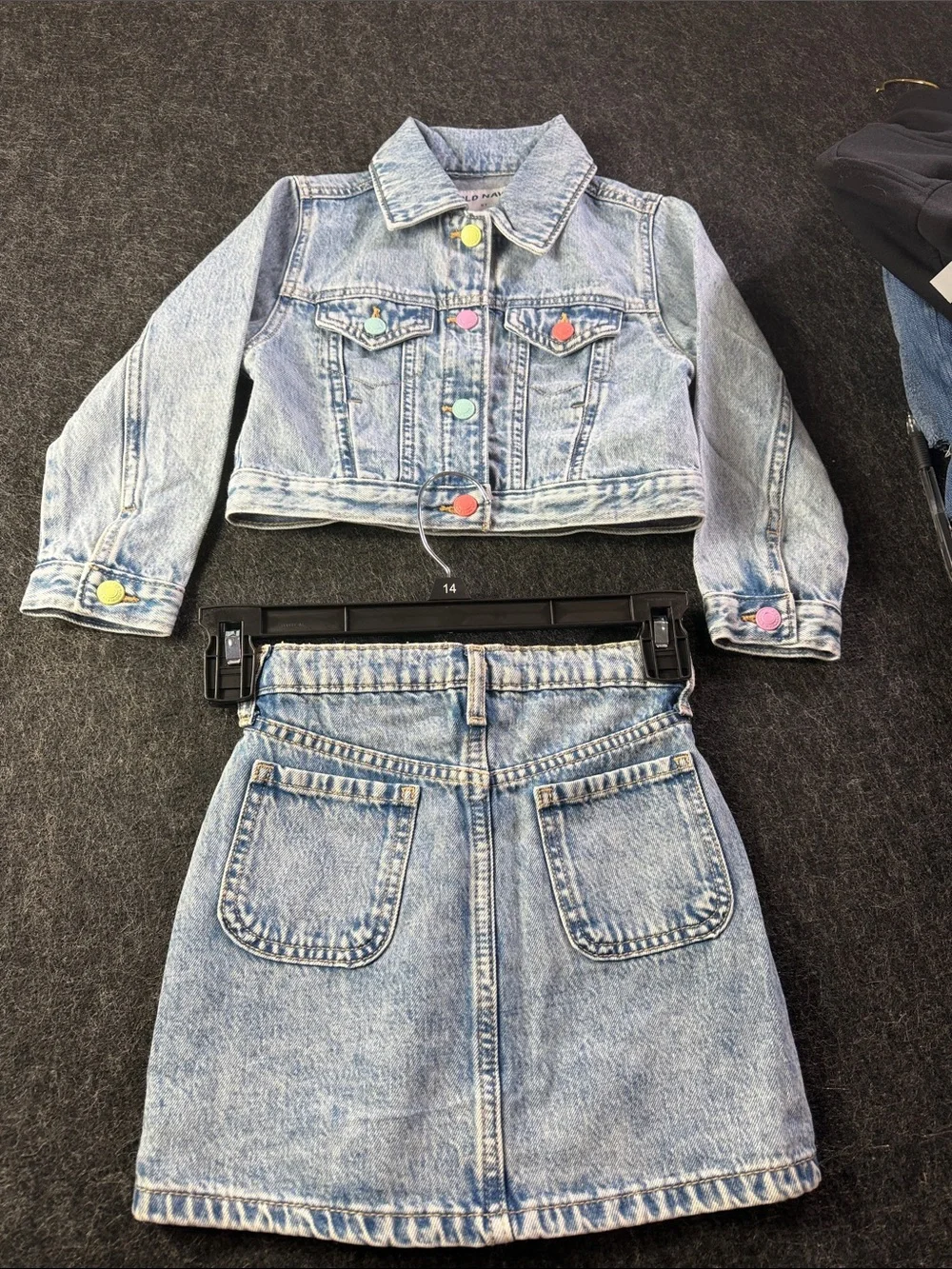 Old Navy Light Blue Denim Jacket and Skirt Set with Multicolor Buttons sz 5 t